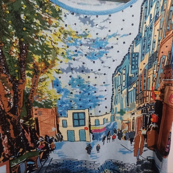 Y2K Chic City Tee - Picture 2 of 4